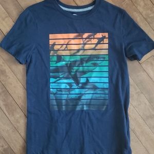 Boys Old Navy Tee Large Sharks